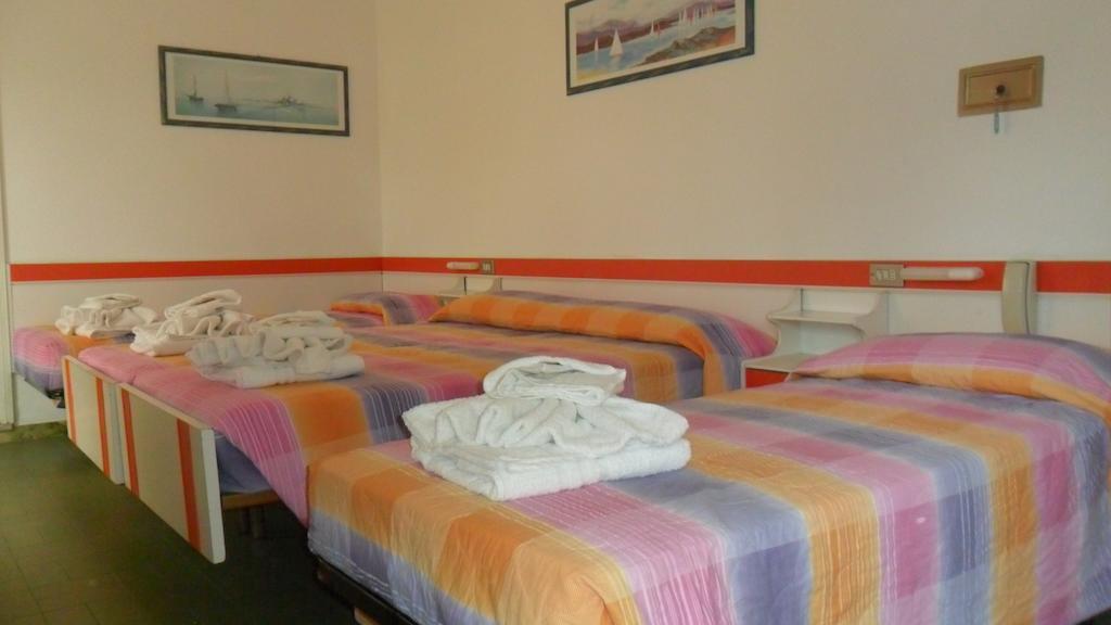 Hotel Michelangelo Bellaria-Igea Marina Quarto foto