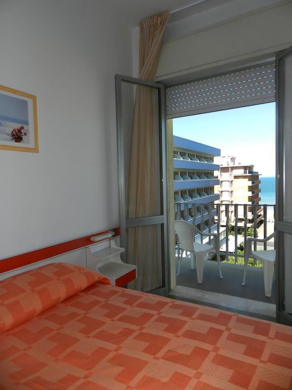 Hotel Michelangelo Bellaria-Igea Marina Quarto foto